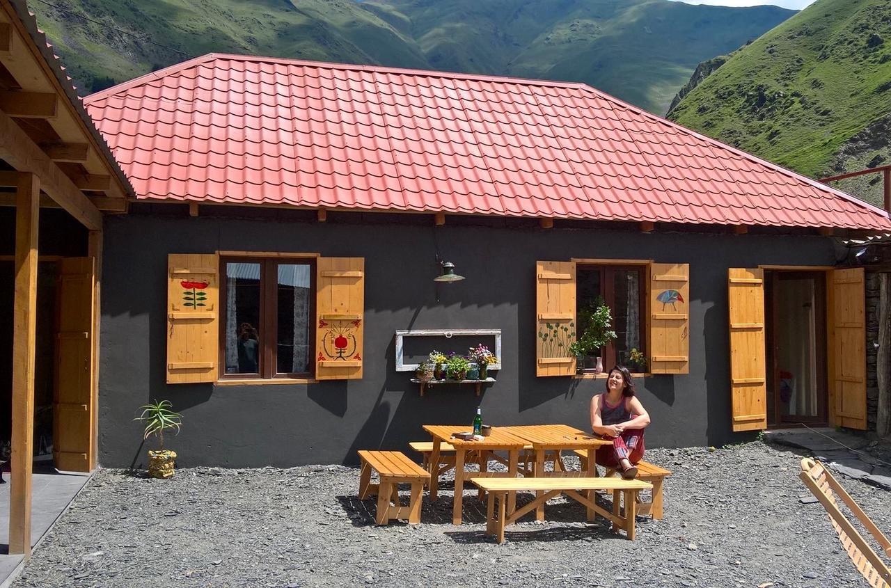 מלון Sno House In Kazbeg מראה חיצוני תמונה